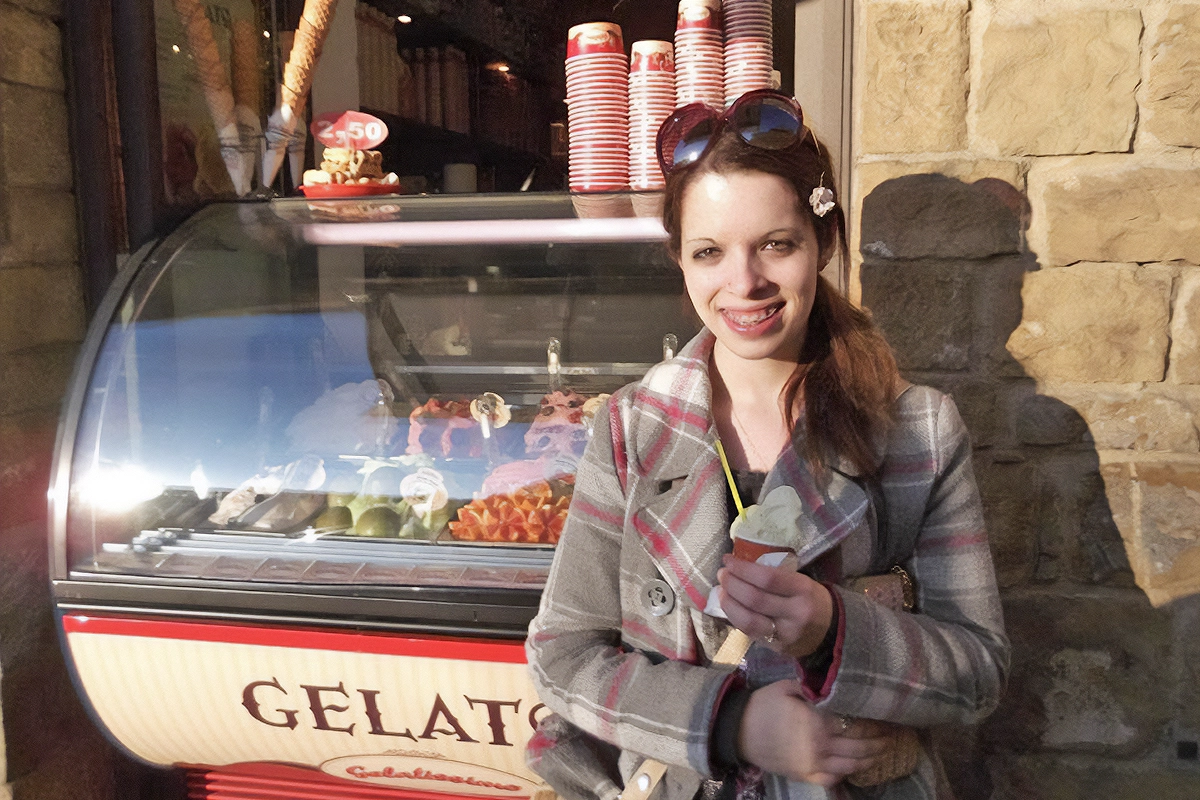me holding gelato in Florence